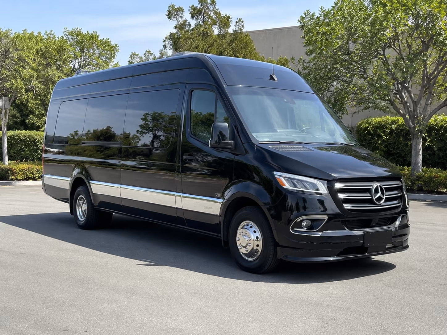 Pomona School Event & Field Trip Transportation