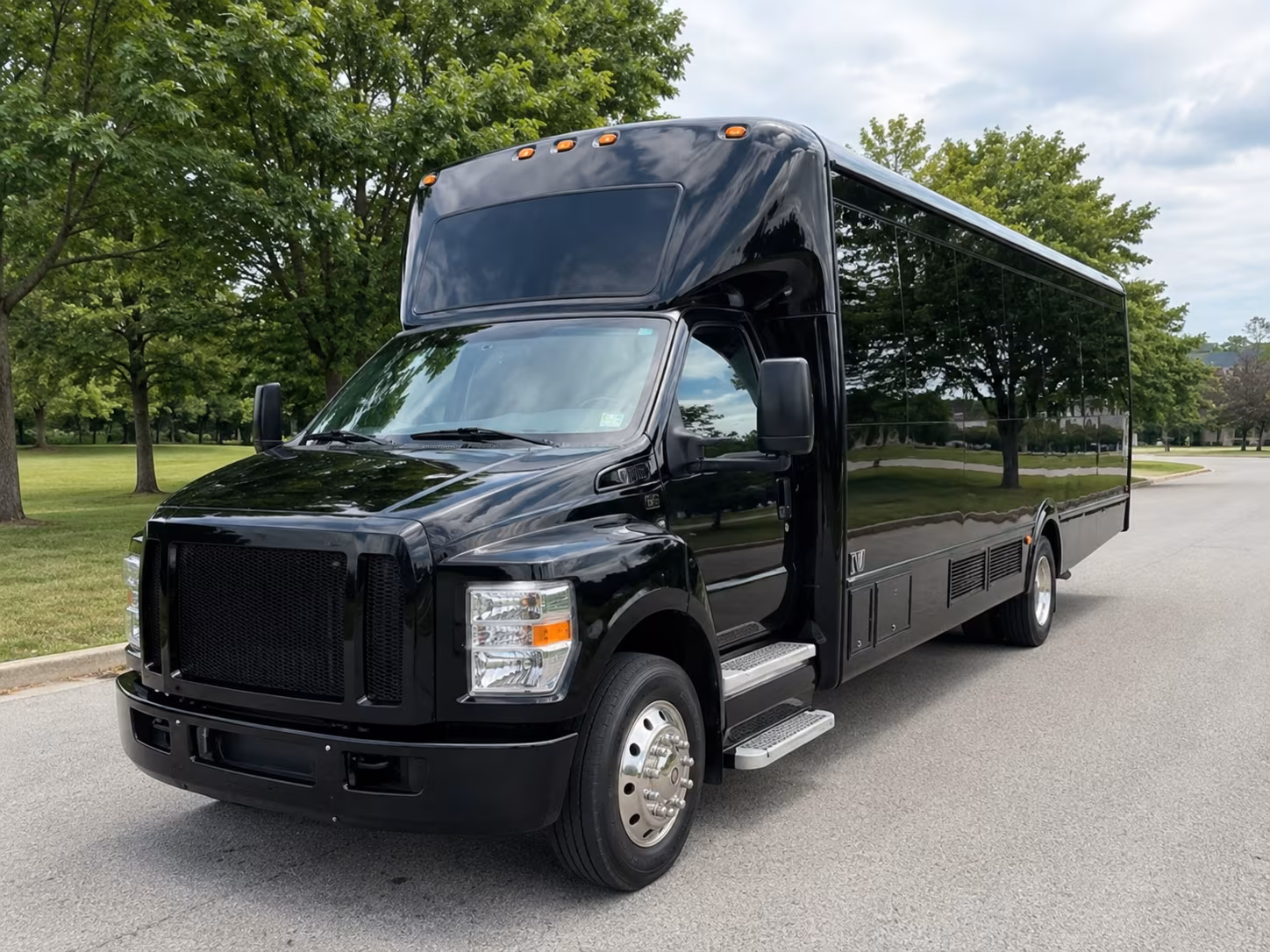 Redlands Birthday, Sweet 16, & Quinceañera Party Bus Rentals